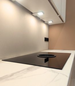 Keuken-achterwand-na-microcement-white-essence_2